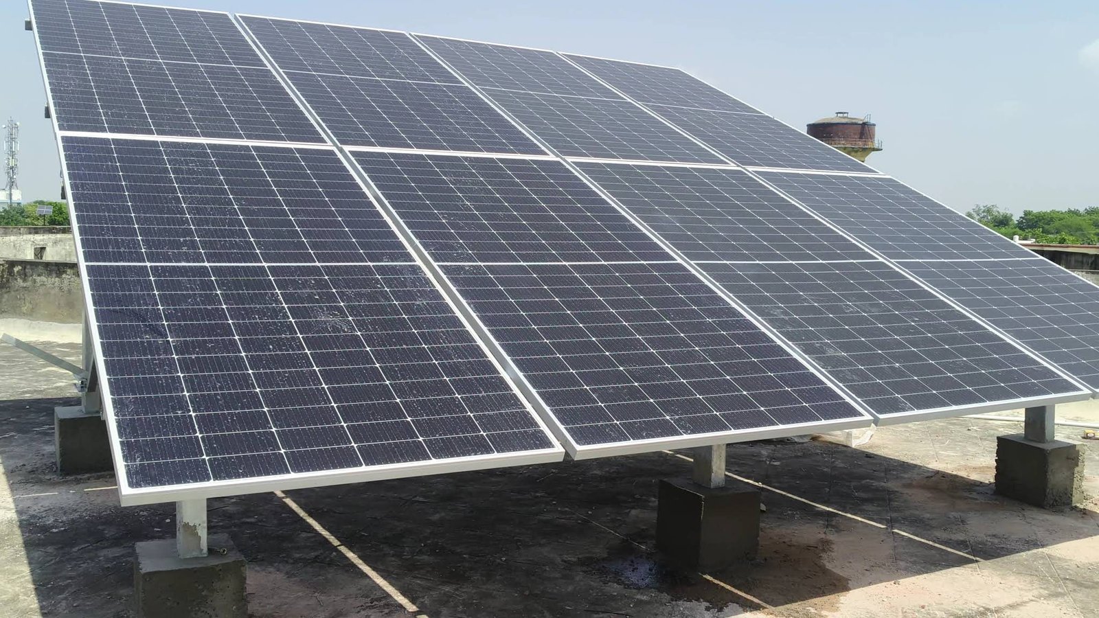 Completed rooftop solar array by True South Energy